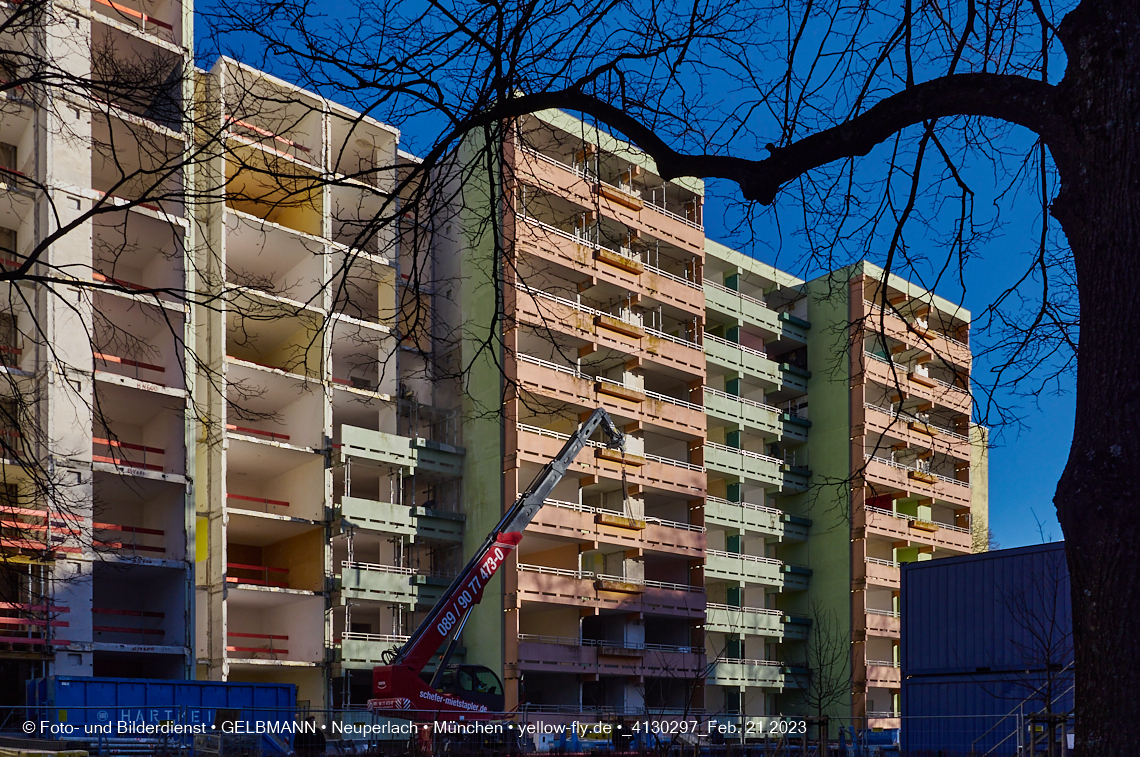 21.02.2023 -  Mega-Sanierung in der Kurt-Eisner-Straße in Neuperlach